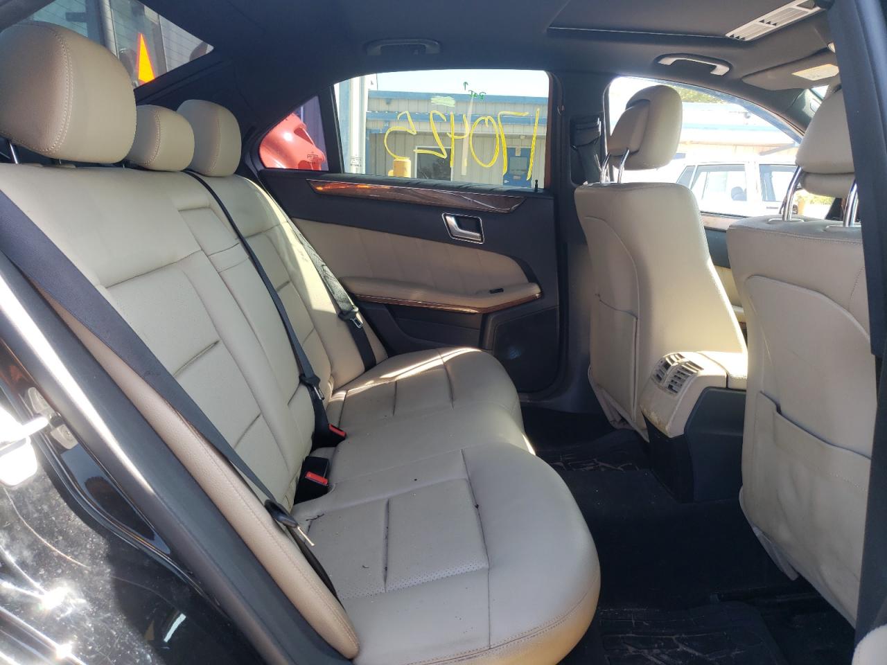 Photo 6 from auction – 2012 MERCEDES-BENZ E 350 with VIN WDDHF5KB6CA539482