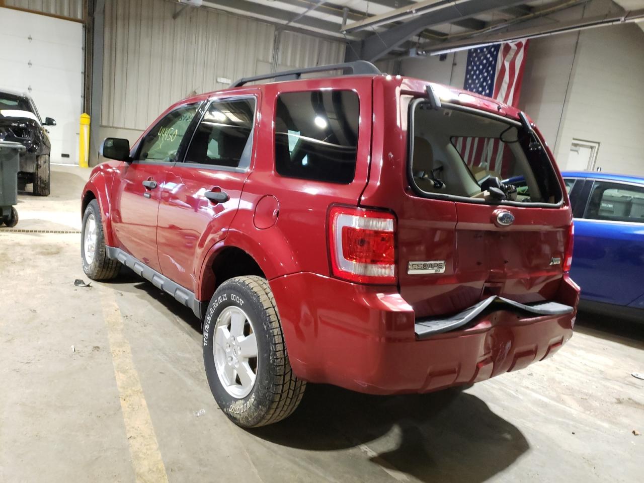 Photo 3 from auction – 2011 FORD ESCAPE XLT with VIN 1FMCU9DG3BKB85001