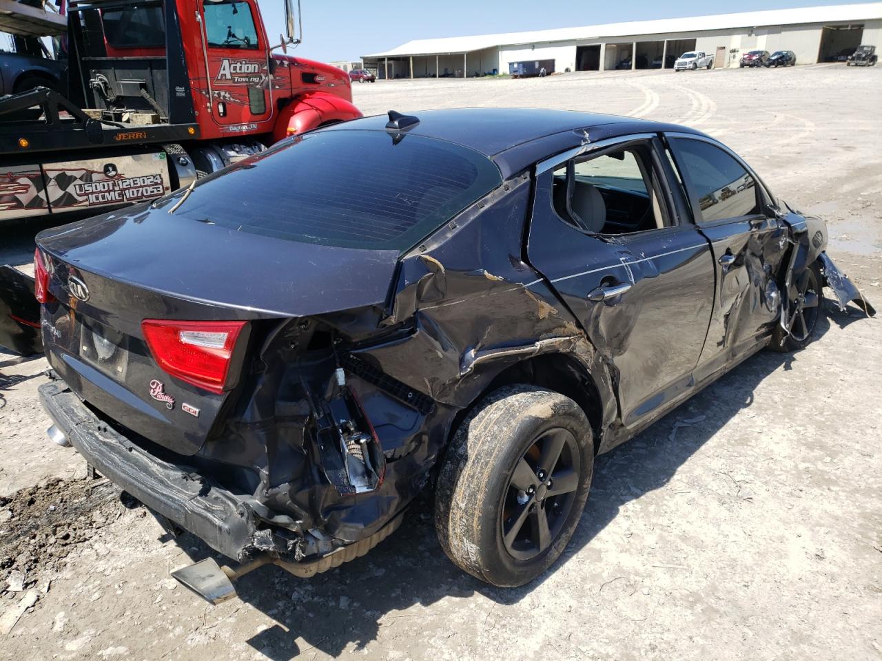 Photo 4 from auction – 2015 KIA OPTIMA LX with VIN 5XXGM4A73FG440582