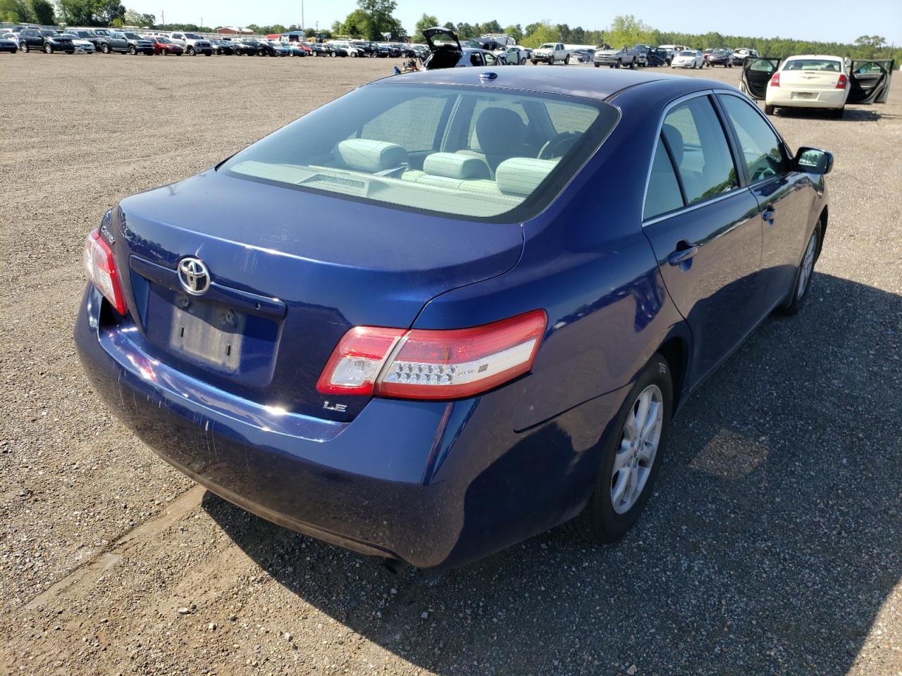 Photo 4 from auction – 2011 TOYOTA CAMRY BASE with VIN 4T1BF3EK5BU733154