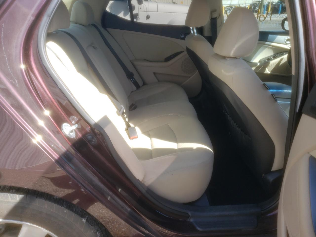 Photo 6 from auction – 2015 KIA OPTIMA LX with VIN 5XXGM4A75FG450627