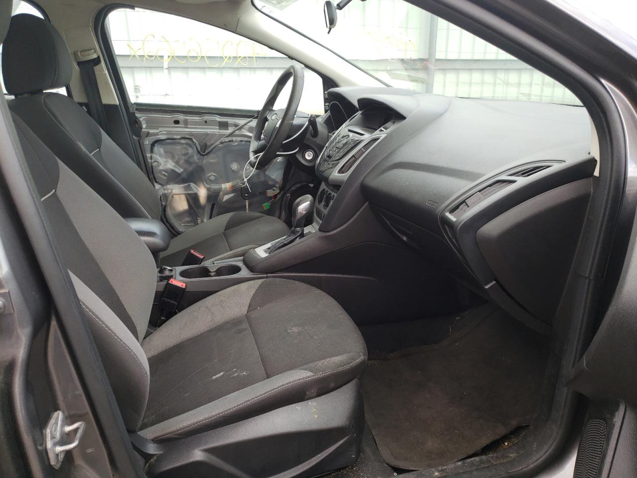 Photo 5 from auction – 2014 FORD FOCUS SE with VIN 1FADP3K22EL201441