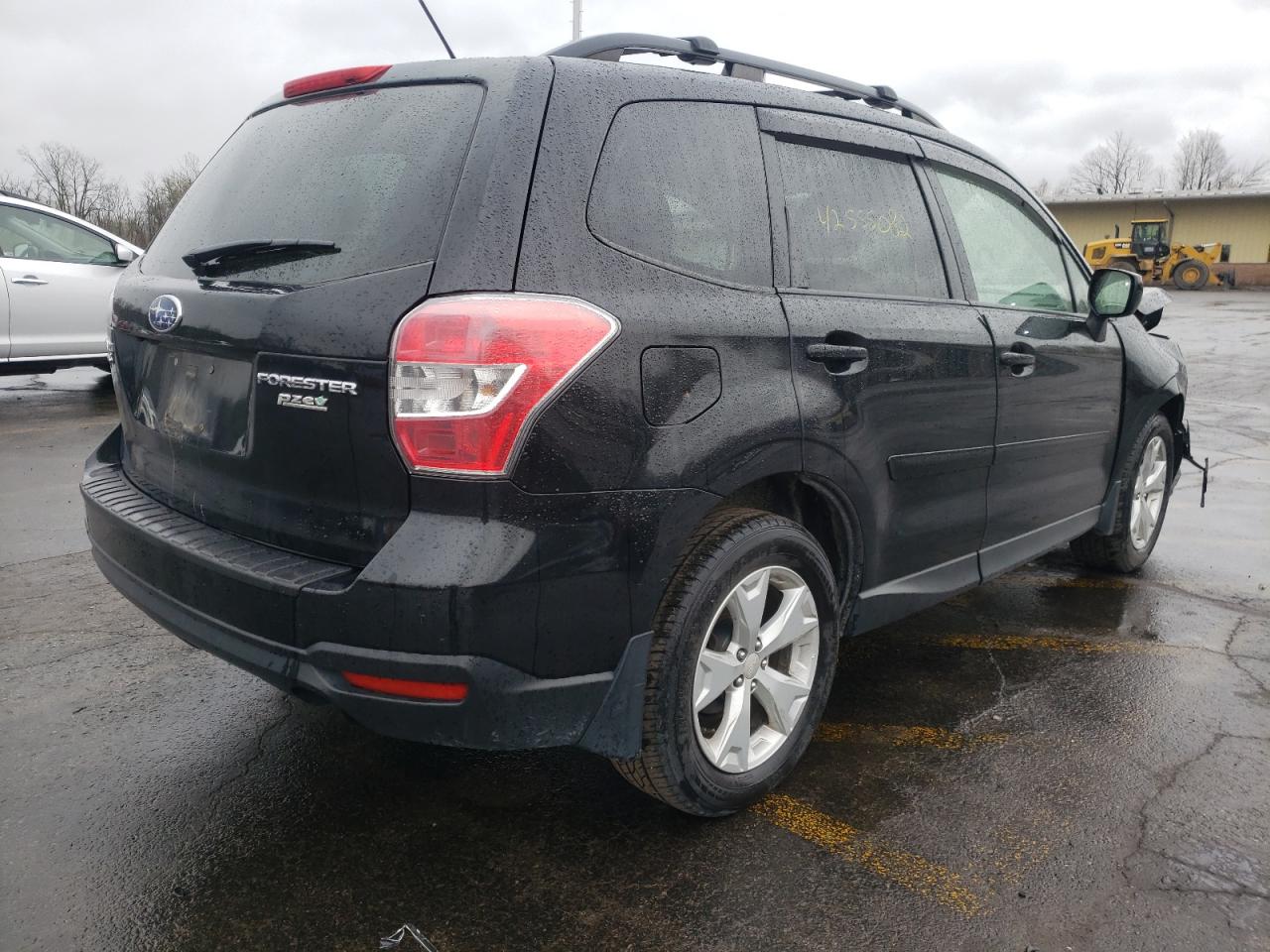 Photo 4 from auction – 2015 SUBARU FORESTER 2 with VIN JF2SJADC7FH575384