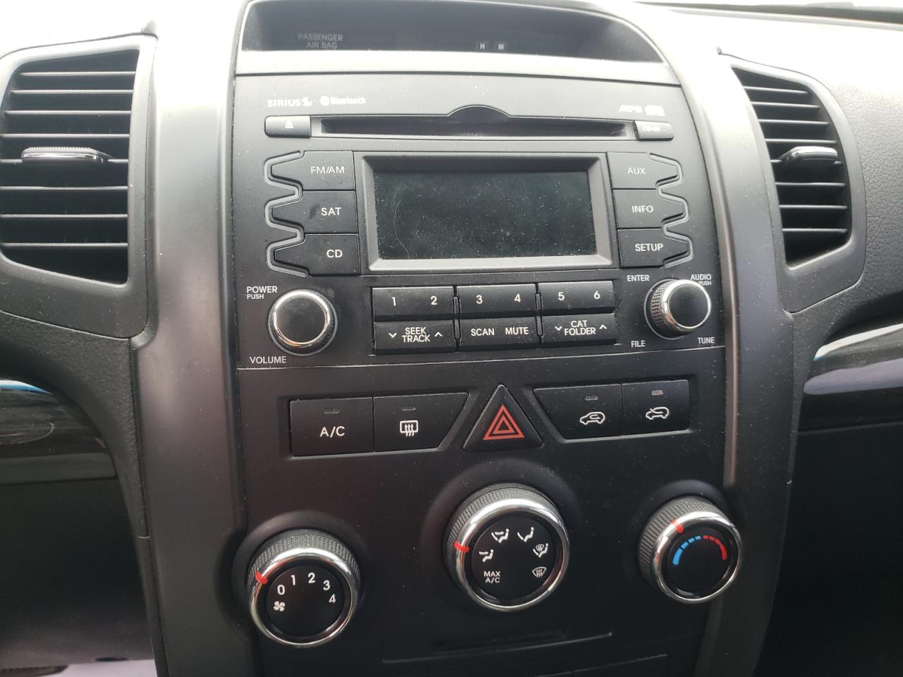 Photo 9 from auction – 2012 KIA SORENTO BA with VIN 5XYKT3A18CG284890