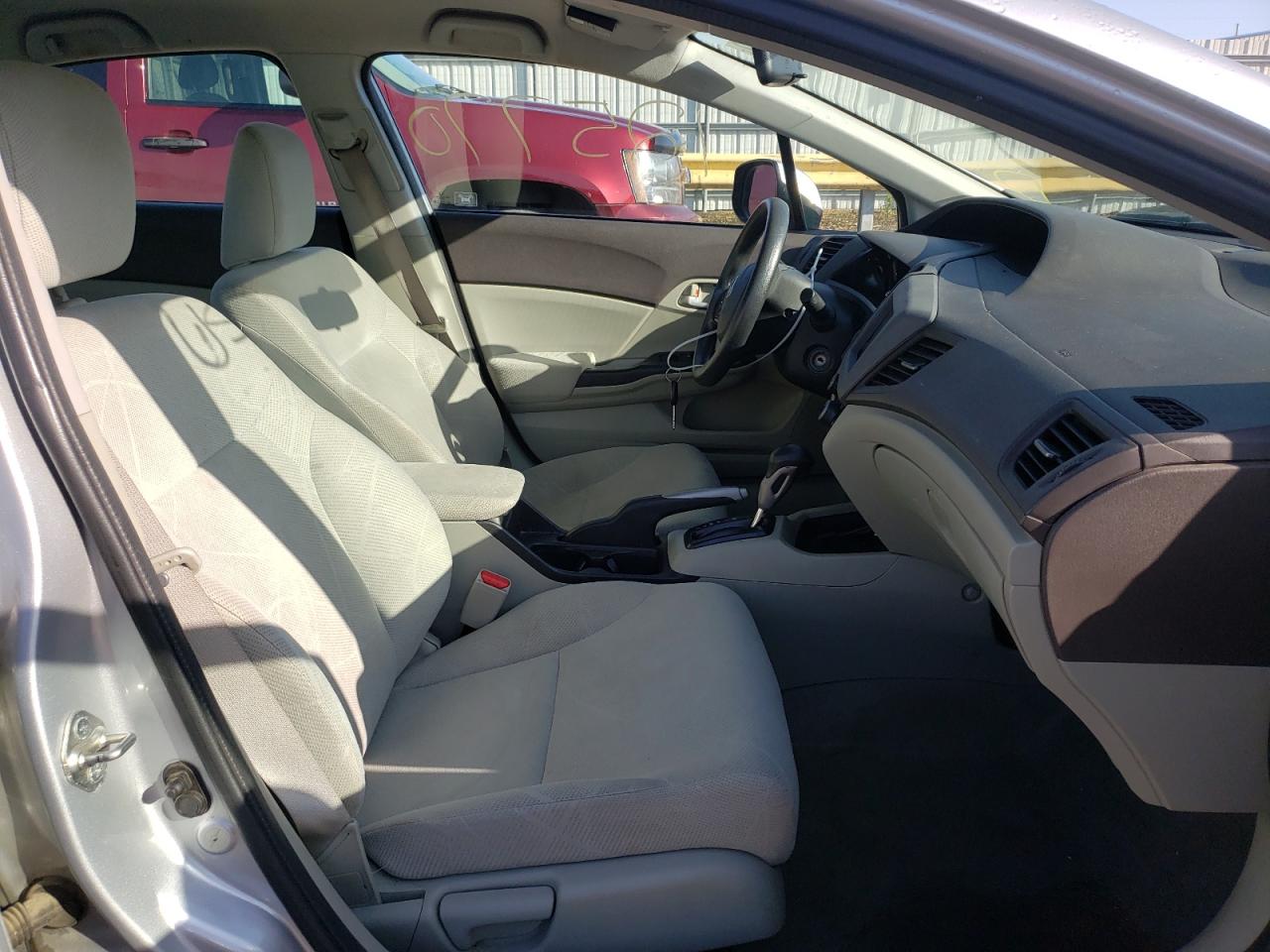 Photo 5 from auction – 2012 HONDA CIVIC LX with VIN 2HGFB2F53CH566514