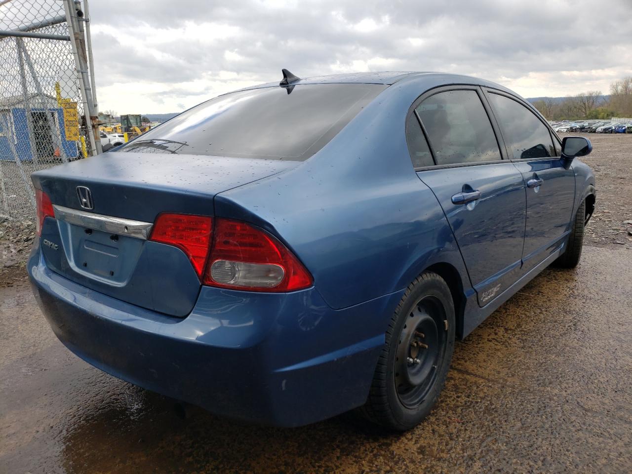 Photo 4 from auction – 2010 HONDA CIVIC LX with VIN 2HGFA1F58AH541019