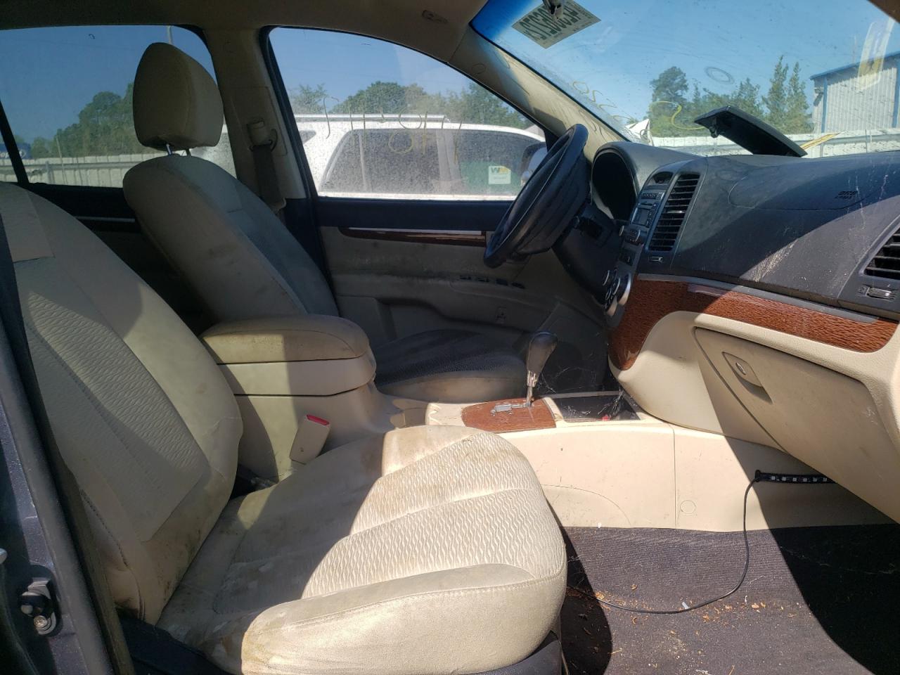 Photo 5 from auction – 2008 HYUNDAI SANTA FE G with VIN 5NMSG13D88H215520