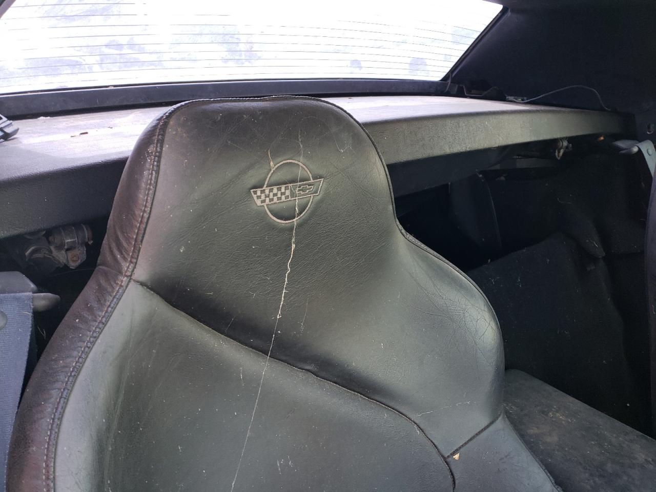 Photo 6 from auction – 1994 CHEVROLET CORVETTE with VIN 1G1YY32P7R5112701