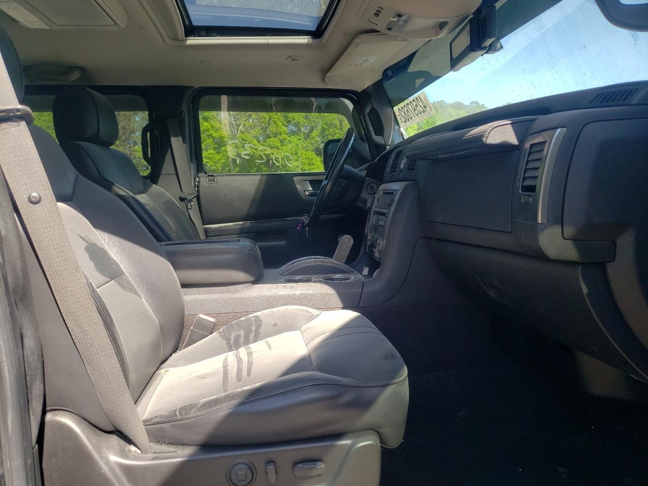 Photo 5 from auction – 2008 HUMMER H2 with VIN 5GRGN23828H105695