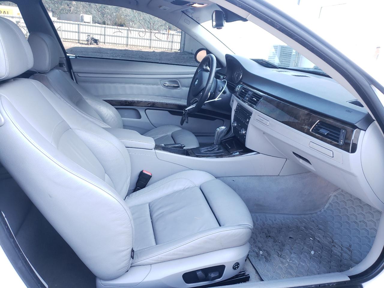 Photo 5 from auction – 2008 BMW 328 XI with VIN WBAWC33548PU83051
