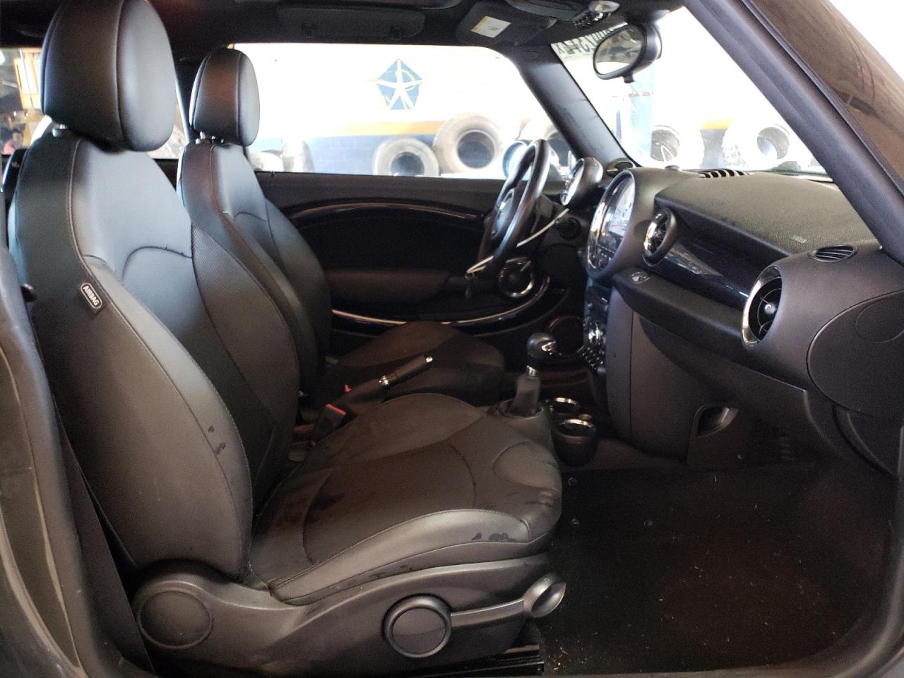 Photo 5 from auction – 2011 MINI COOPER S with VIN WMWSV3C56BTY11903