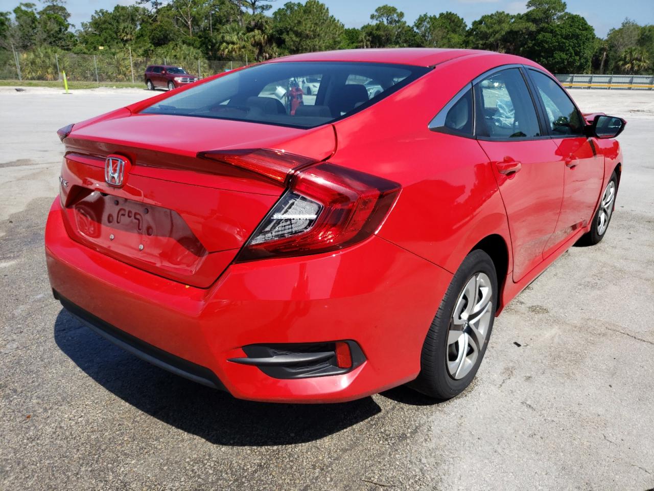 Photo 4 from auction – 2017 HONDA CIVIC LX with VIN 2HGFC2F50HH519932