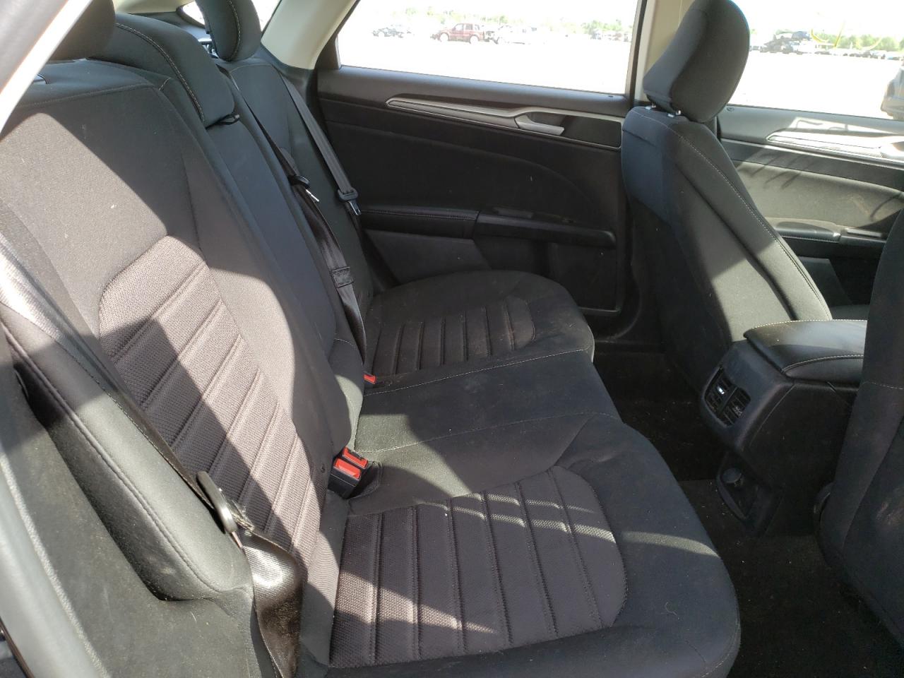 Photo 6 from auction – 2020 FORD FUSION SE with VIN 3FA6P0HD4LR231250
