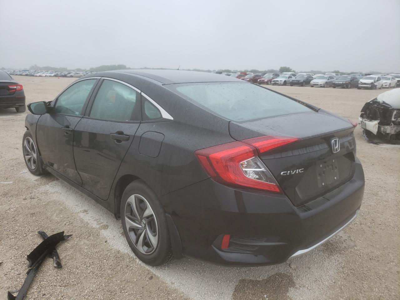 Photo 3 from auction – 2019 HONDA CIVIC LX with VIN 19XFC2F68KE007748