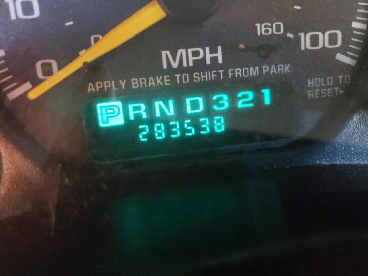 Photo 8 from auction – 2000 CHEVROLET SILVERADO with VIN 2GCEC19T4Y1272972