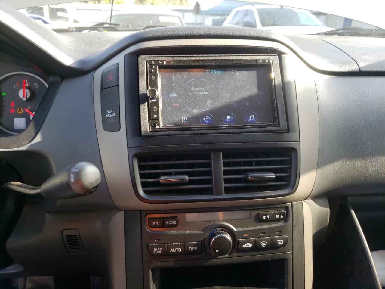 Photo 9 from auction – 2006 HONDA PILOT EX with VIN 5FNYF28416B001138