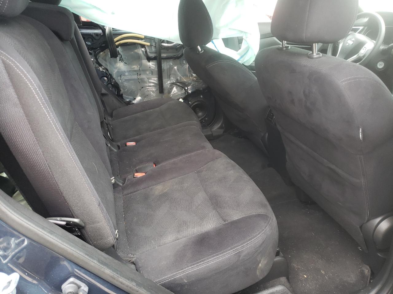 Photo 6 from auction – 2016 NISSAN ROGUE S with VIN JN8AT2MV3GW147258