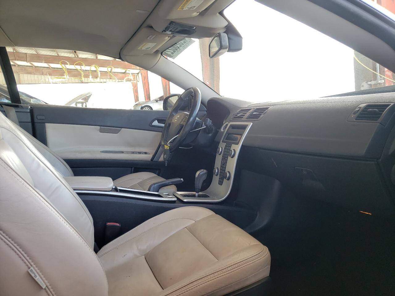 Photo 5 from auction – 2012 VOLVO C70 T5 with VIN YV1672MC4CJ127283