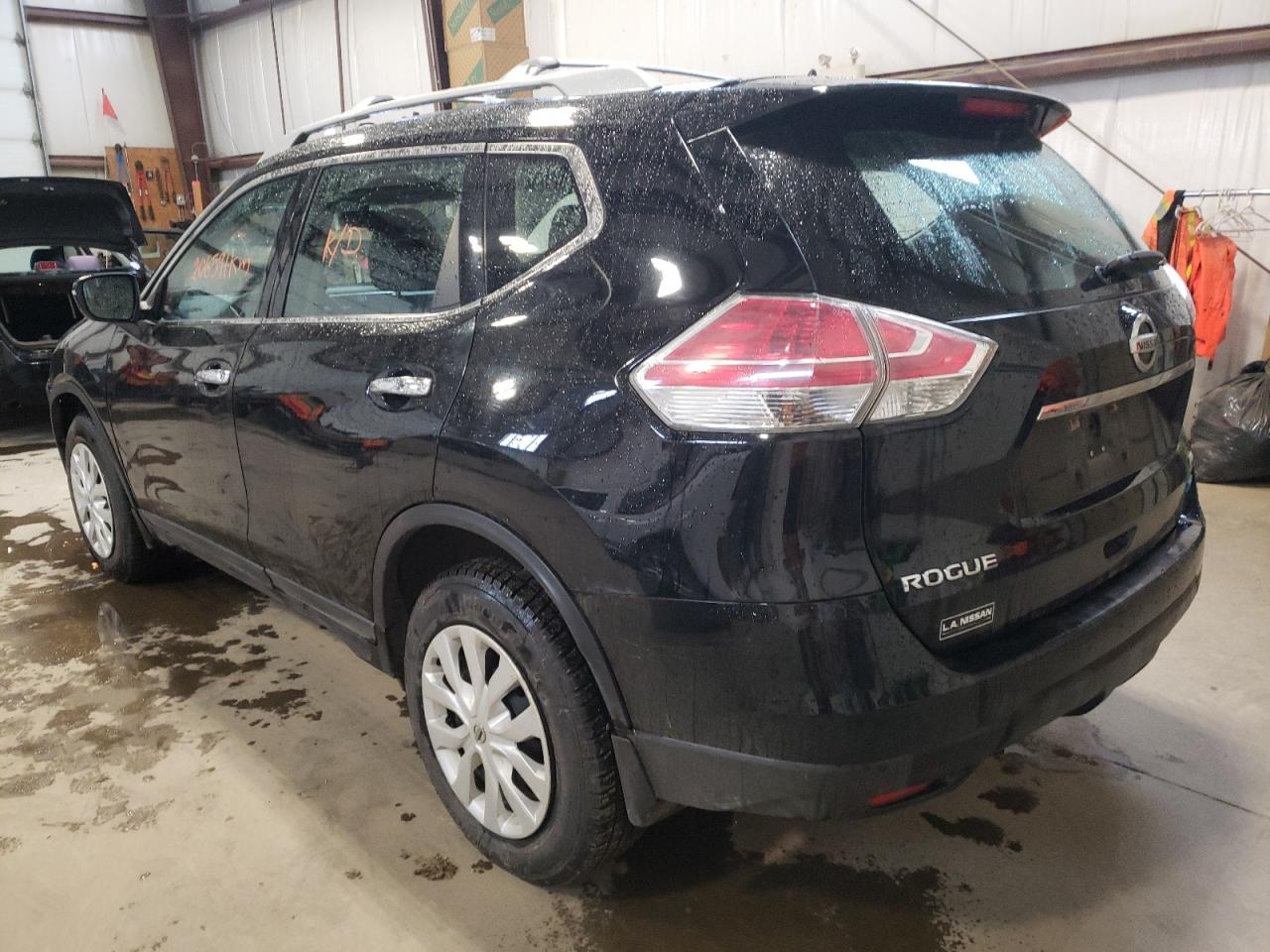 Photo 3 from auction – 2015 NISSAN ROGUE S with VIN 5N1AT2MV4FC856370
