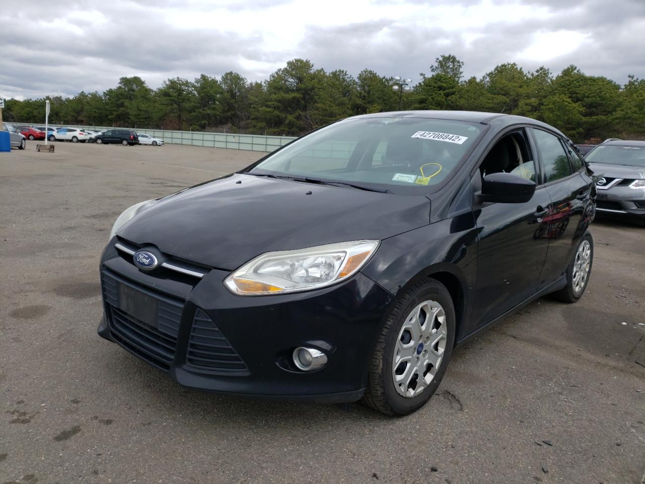 Photo 2 from auction – 2012 FORD FOCUS SE with VIN 1FAHP3F23CL246610