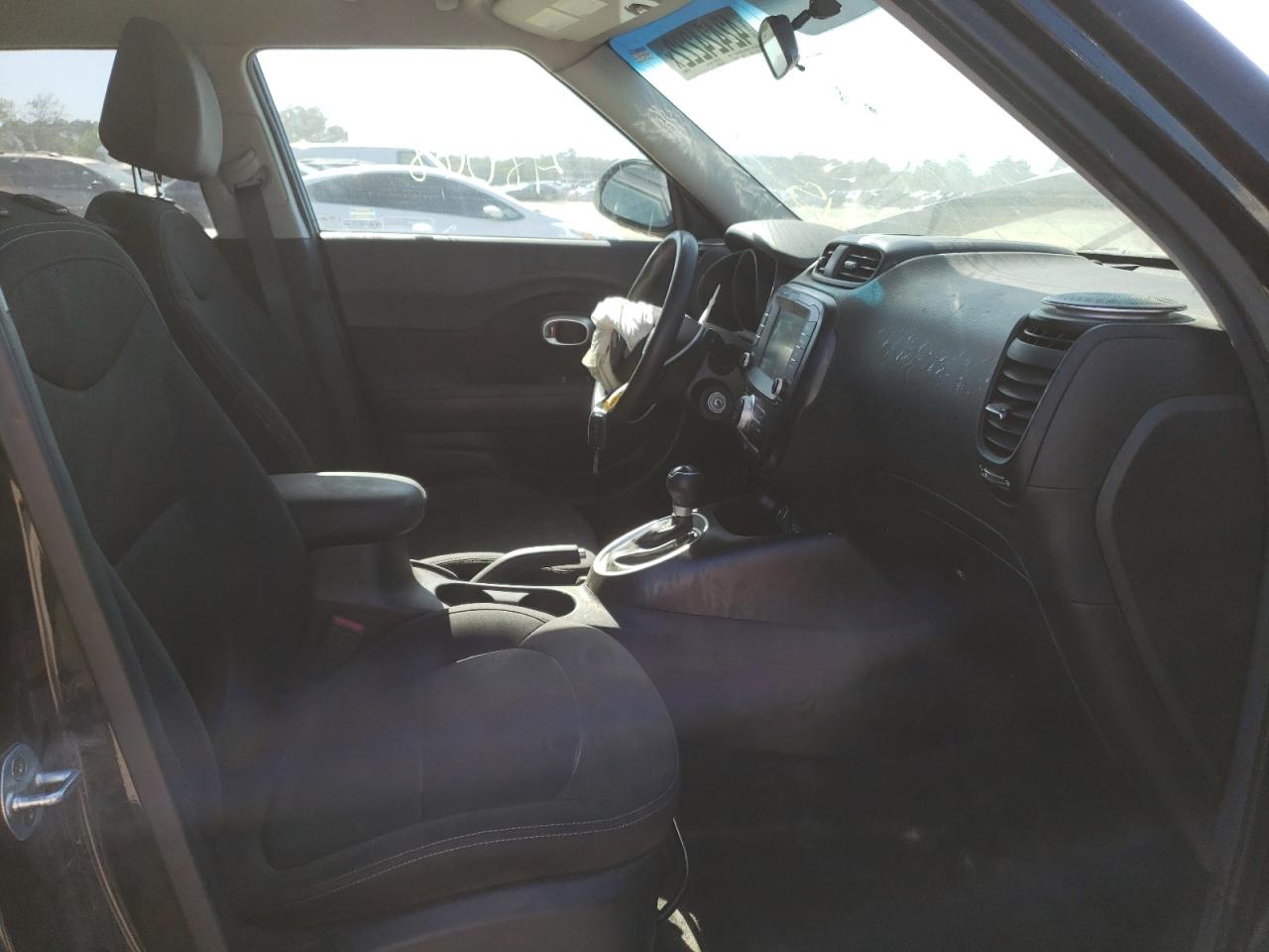Photo 5 from auction – 2018 KIA SOUL with VIN KNDJN2A2XJ7589939