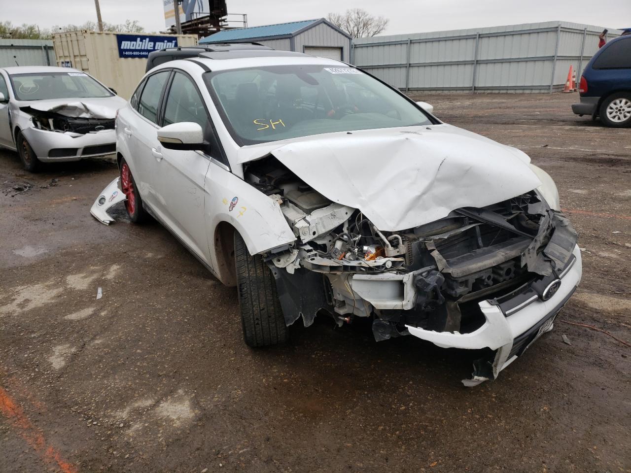 FORD FOCUS SEL 2012 with VIN 1FAHP3H21CL367956 - Photo from auction