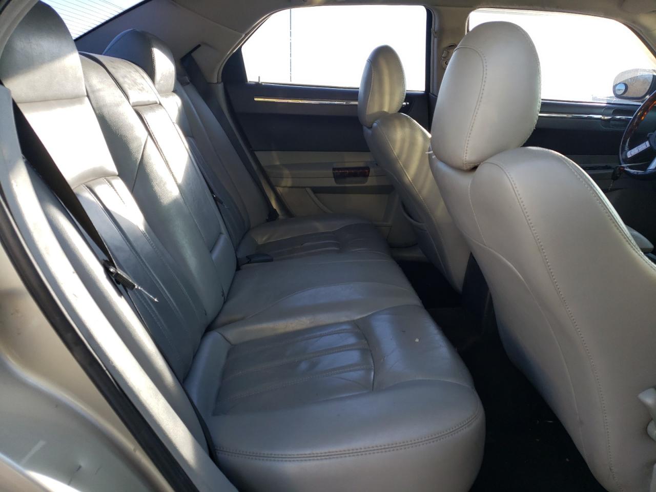 Photo 6 from auction – 2006 CHRYSLER 300C with VIN 2C3KA63HX6H193034