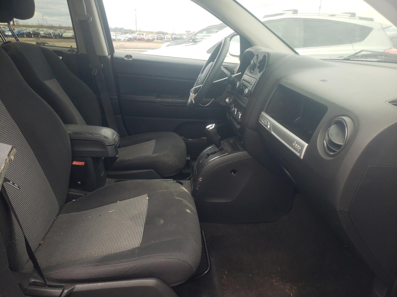 Photo 5 from auction – 2015 JEEP COMPASS SP with VIN 1C4NJCBA7FD185319