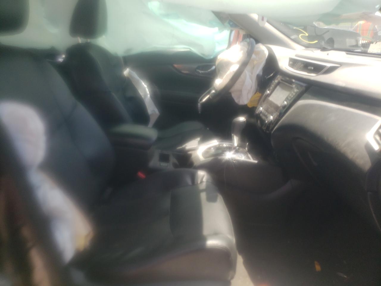 Photo 5 from auction – 2015 NISSAN ROGUE S with VIN 5N1AT2MT8FC883392