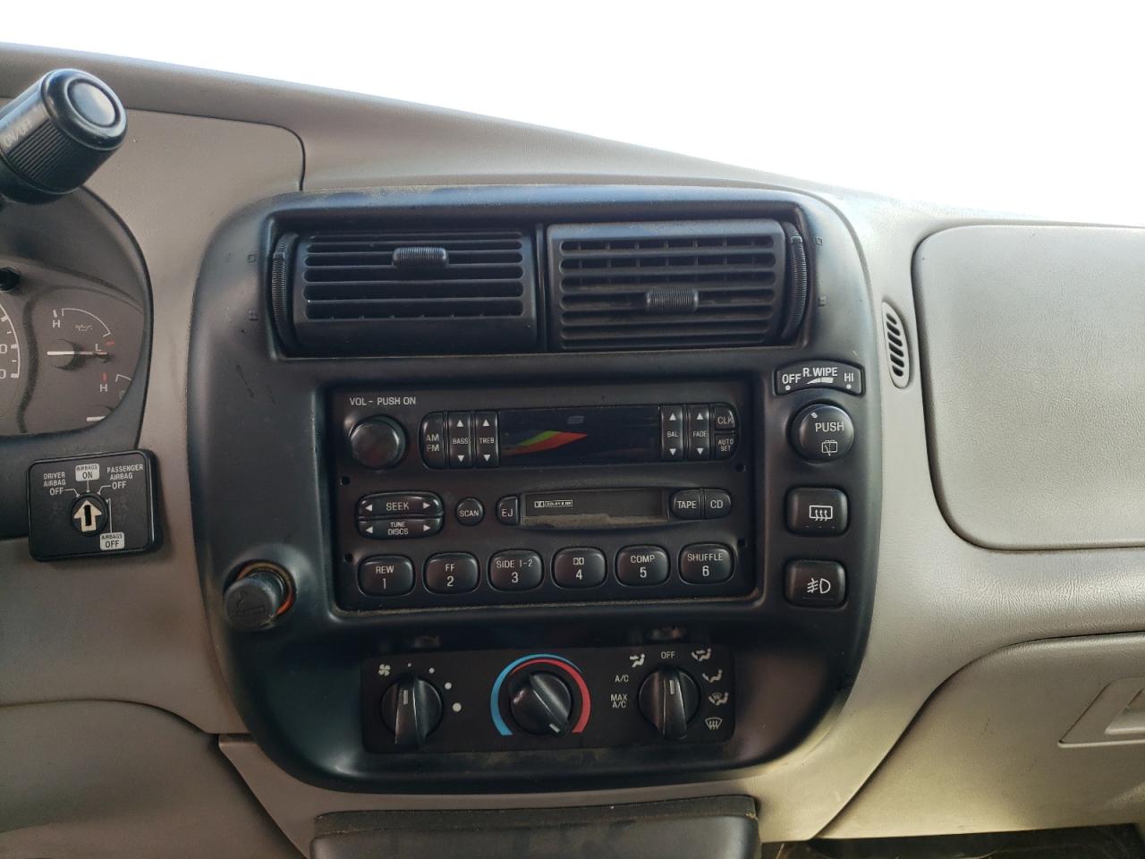 Photo 9 from auction – 1997 FORD EXPLORER with VIN 1FMDU32E2VZB19540