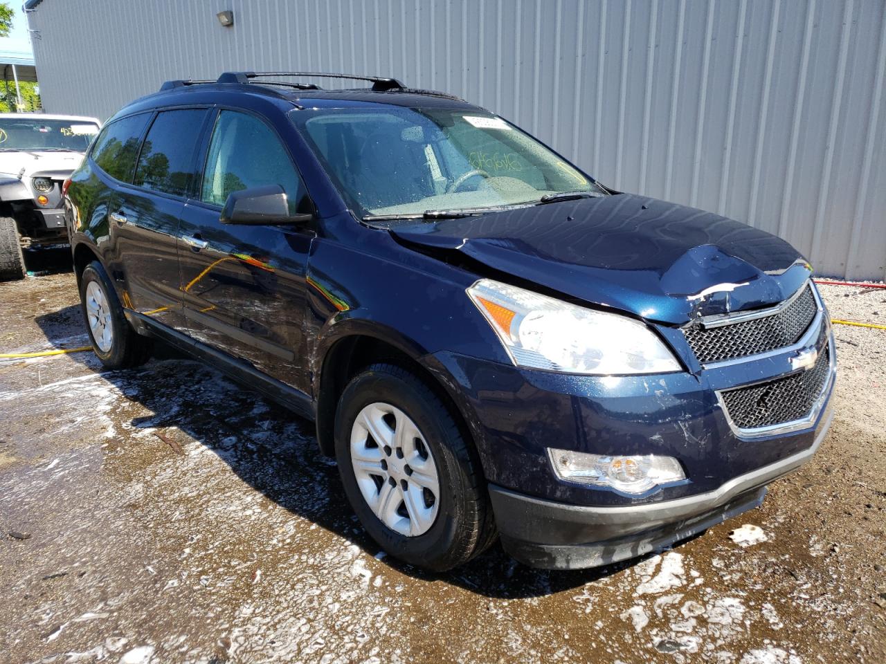 CHEVROLET TRAVERSE L 2010 with VIN 1GNLREED6AJ221696 - Photo from auction