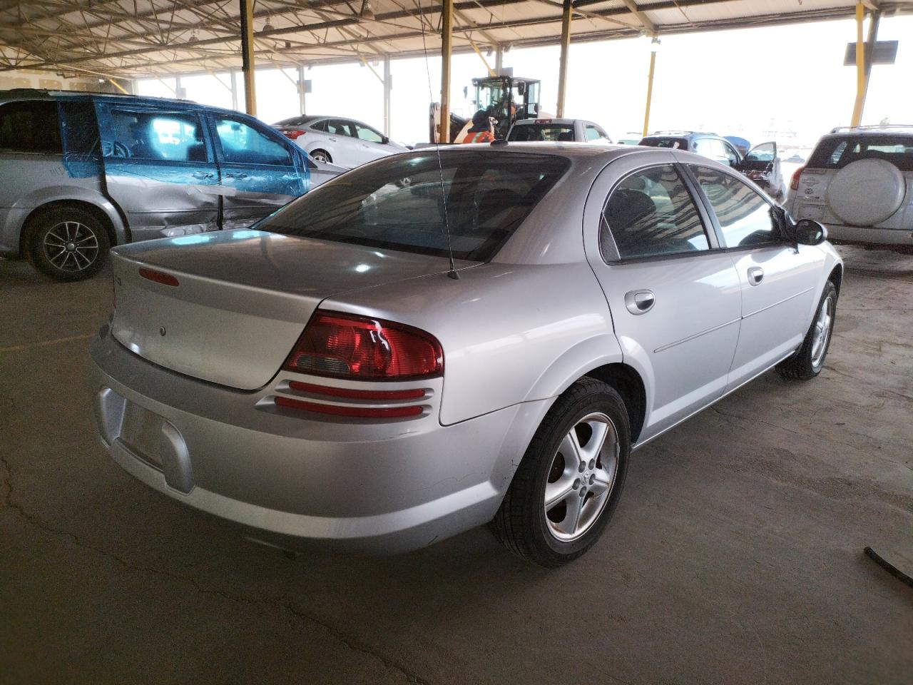 Photo 4 from auction – 2006 DODGE STRATUS SX with VIN 1B3EL46X86N160570