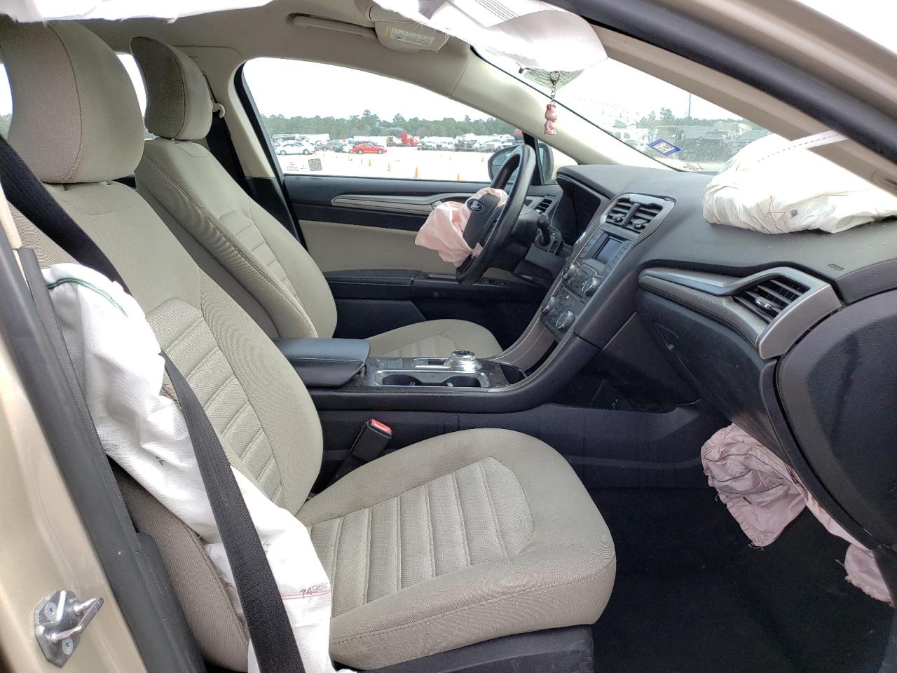 Photo 5 from auction – 2018 FORD FUSION S with VIN 3FA6P0G76JR166703