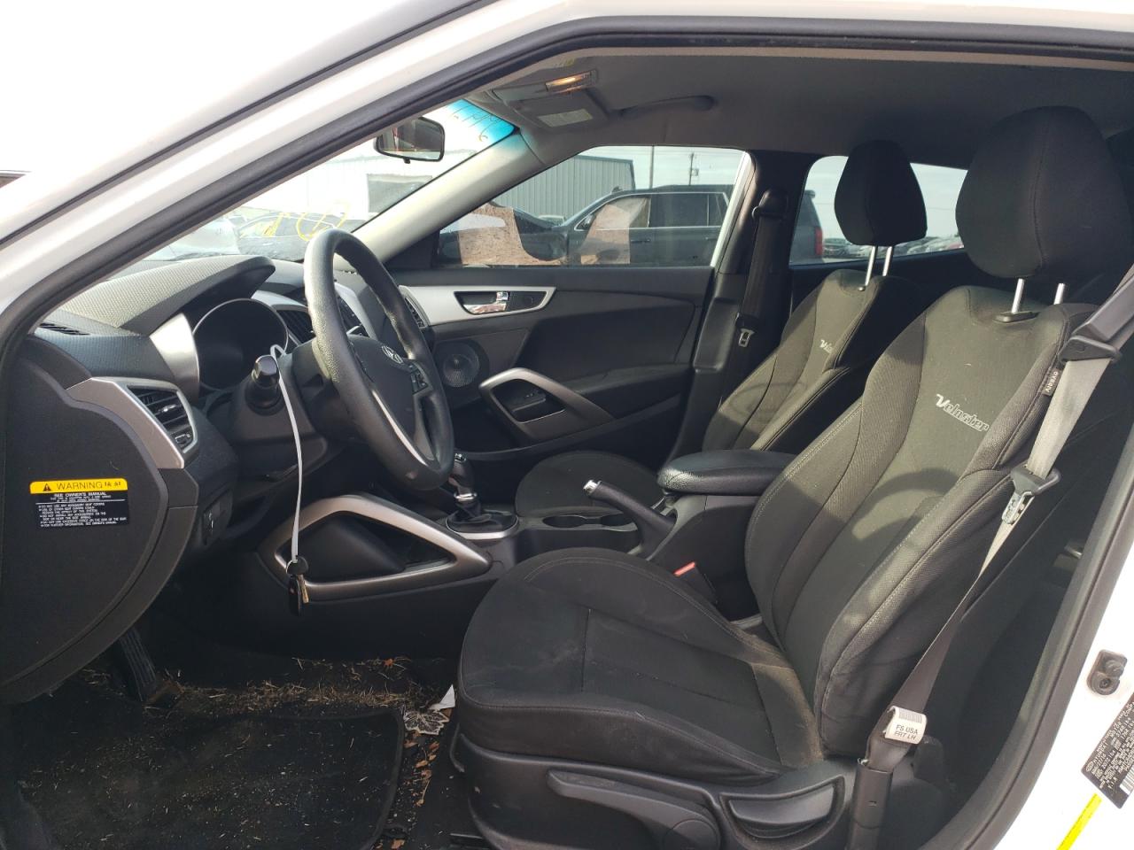 Photo 5 from auction – 2016 HYUNDAI VELOSTER with VIN KMHTC6AD6GU294270