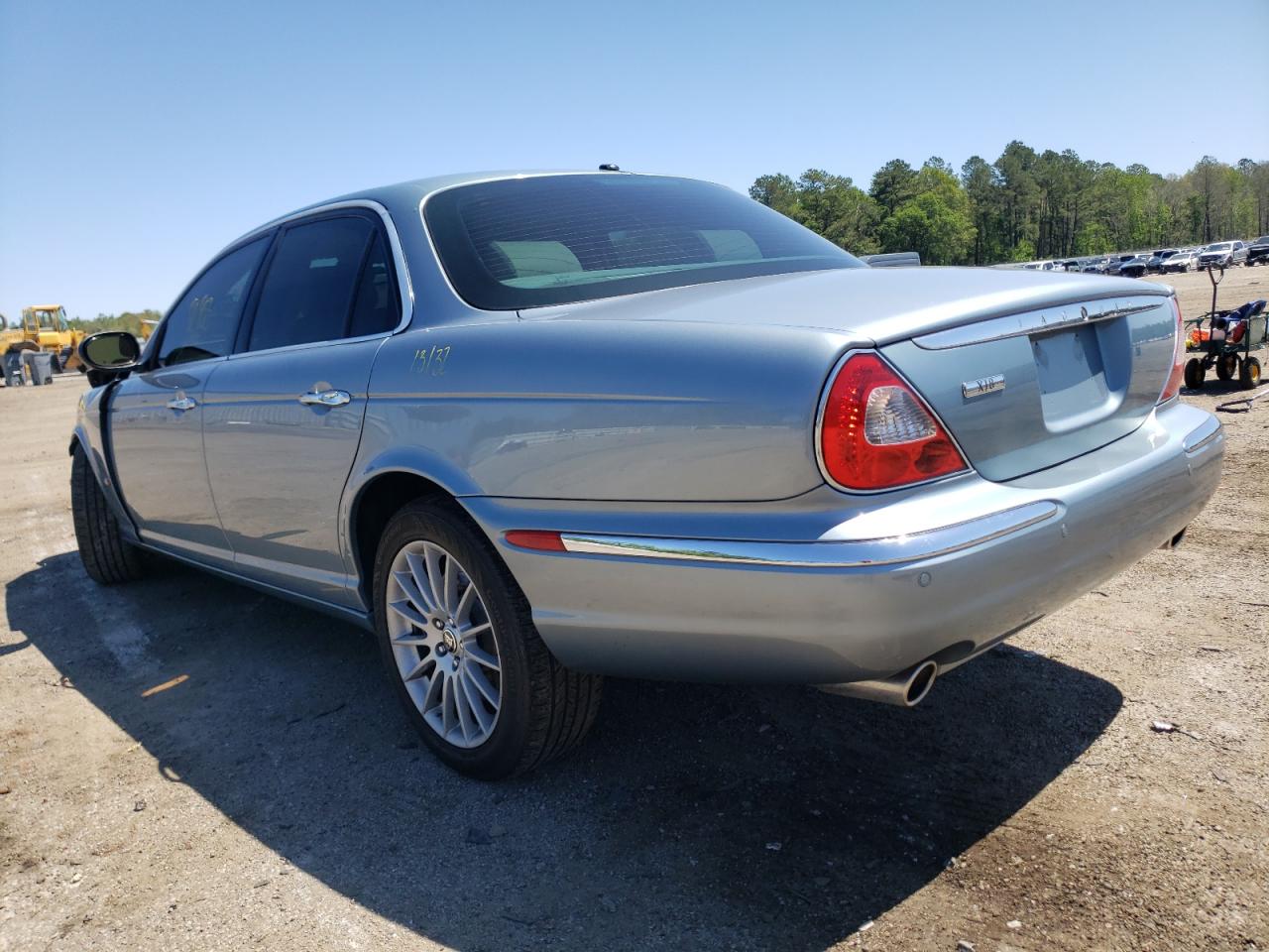 Photo 3 from auction – 2006 JAGUAR XJ8 with VIN SAJWA71B26SH03388