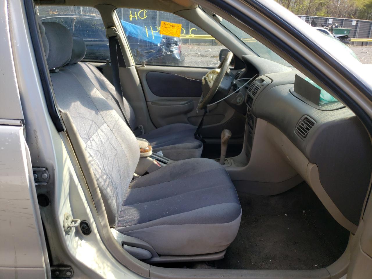 Photo 5 from auction – 2000 TOYOTA COROLLA with VIN 2T1BR12E2YC353760