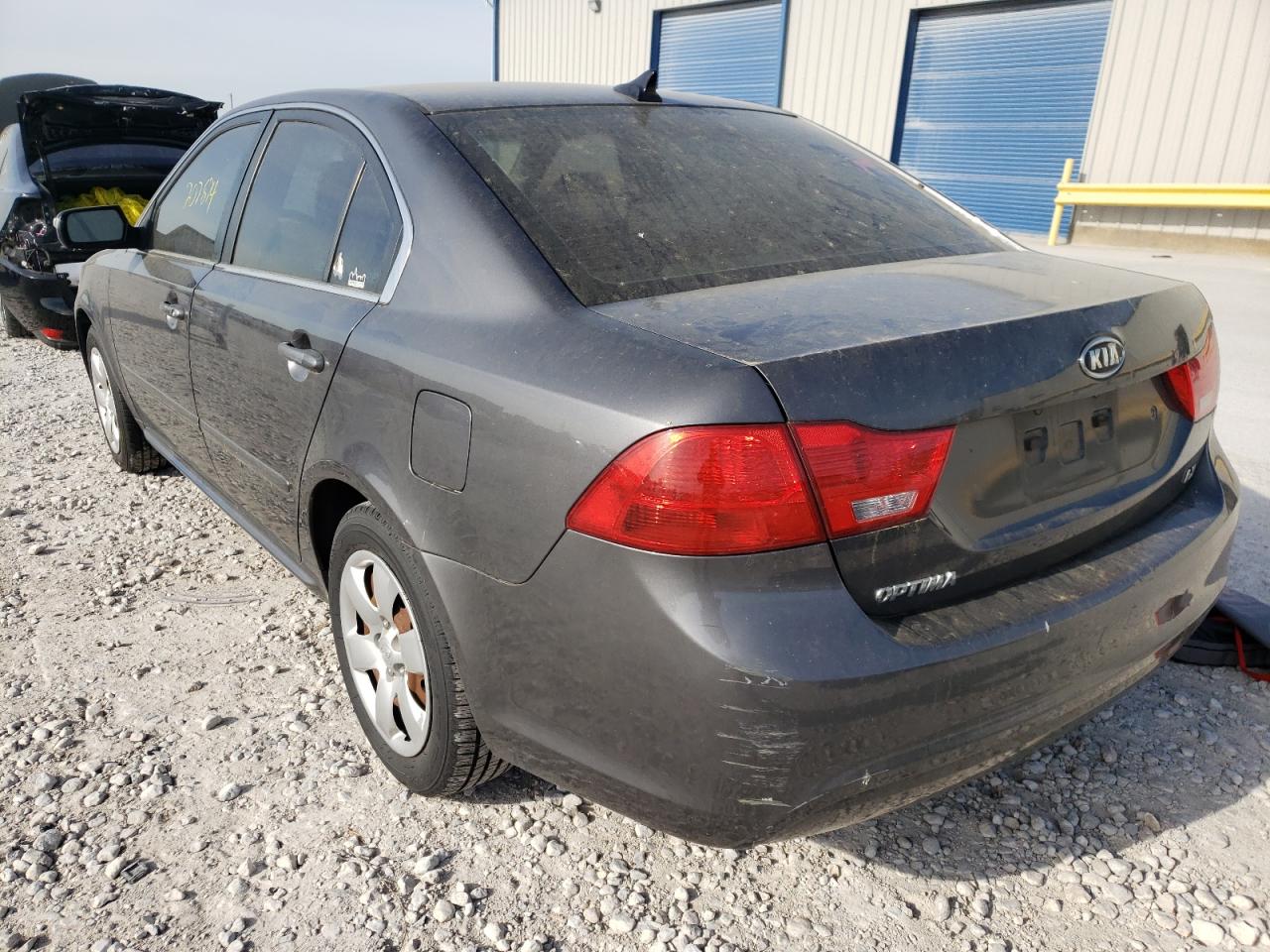 Photo 3 from auction – 2009 KIA OPTIMA LX with VIN KNAGE228395319758