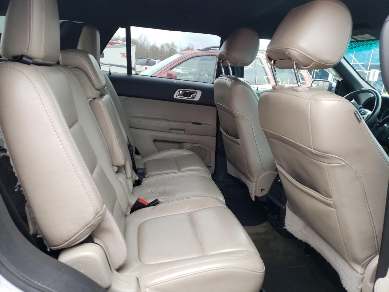 Photo 6 from auction – 2013 FORD EXPLORER L with VIN 1FM5K8F82DGC72098