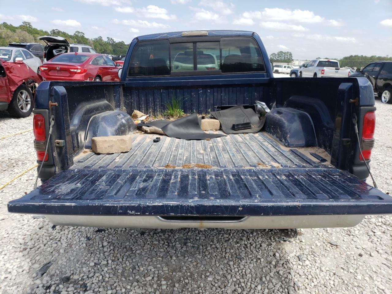 Photo 6 from auction – 2001 DODGE RAM 1500 with VIN 1B7HC16Y01S166683