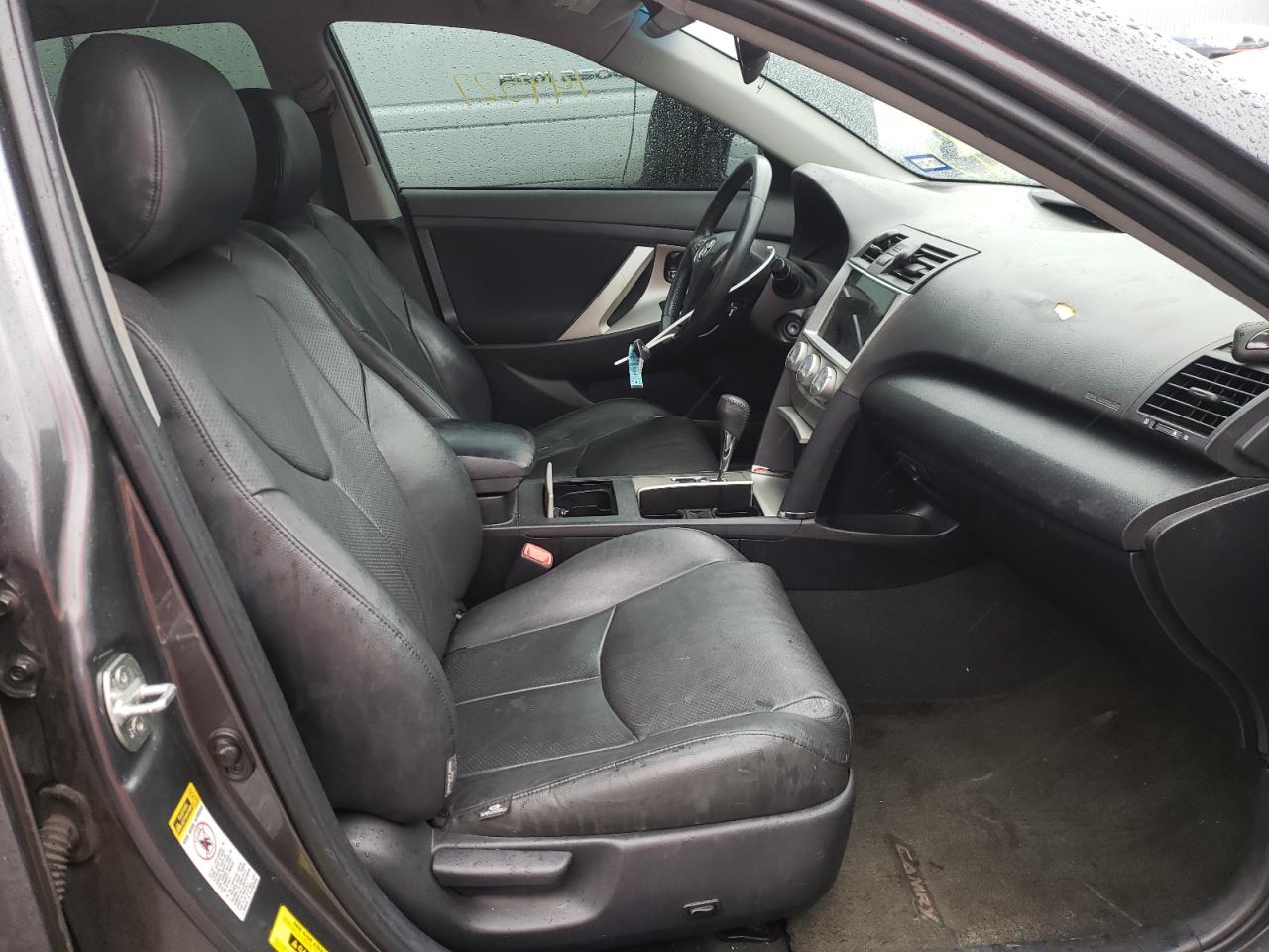Photo 5 from auction – 2011 TOYOTA CAMRY BASE with VIN 4T1BF3EKXBU617884