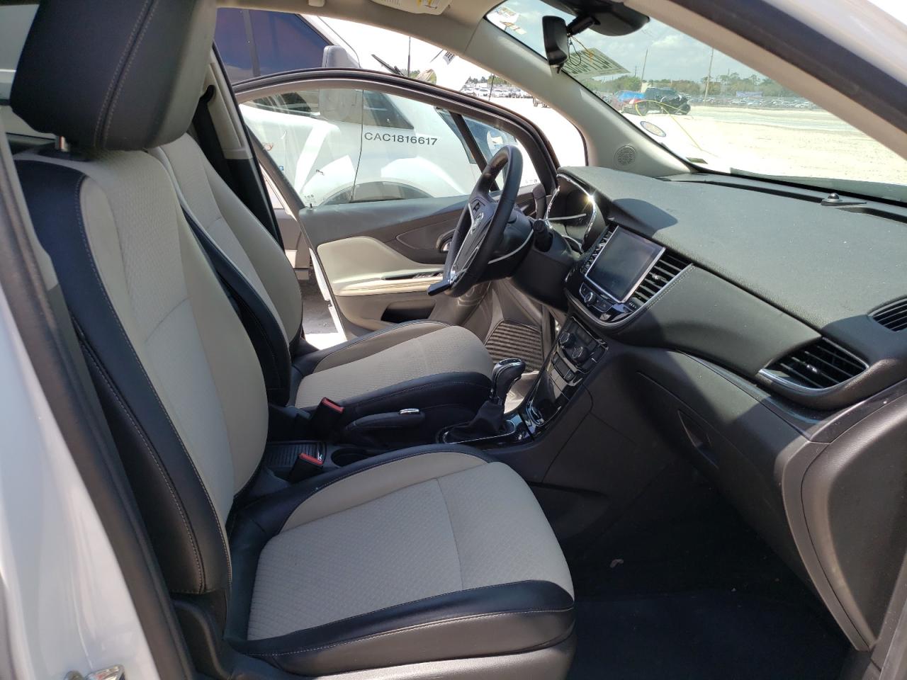 Photo 5 from auction – 2018 BUICK ENCORE PRE with VIN KL4CJASB7JB533025