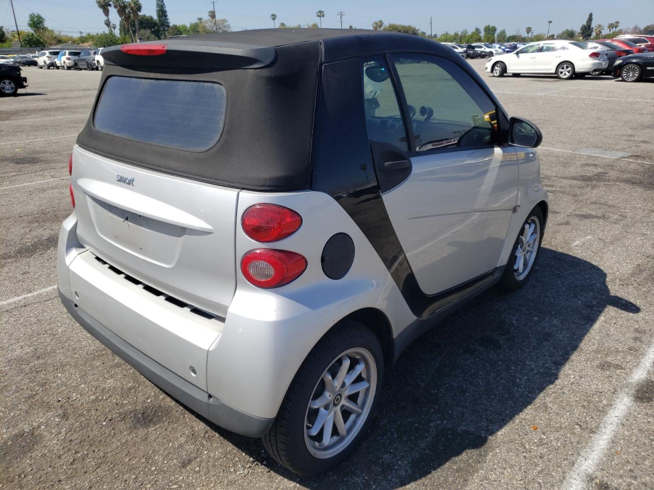 Photo 4 from auction – 2008 SMART FORTWO PAS with VIN WMEEK31X38K147900