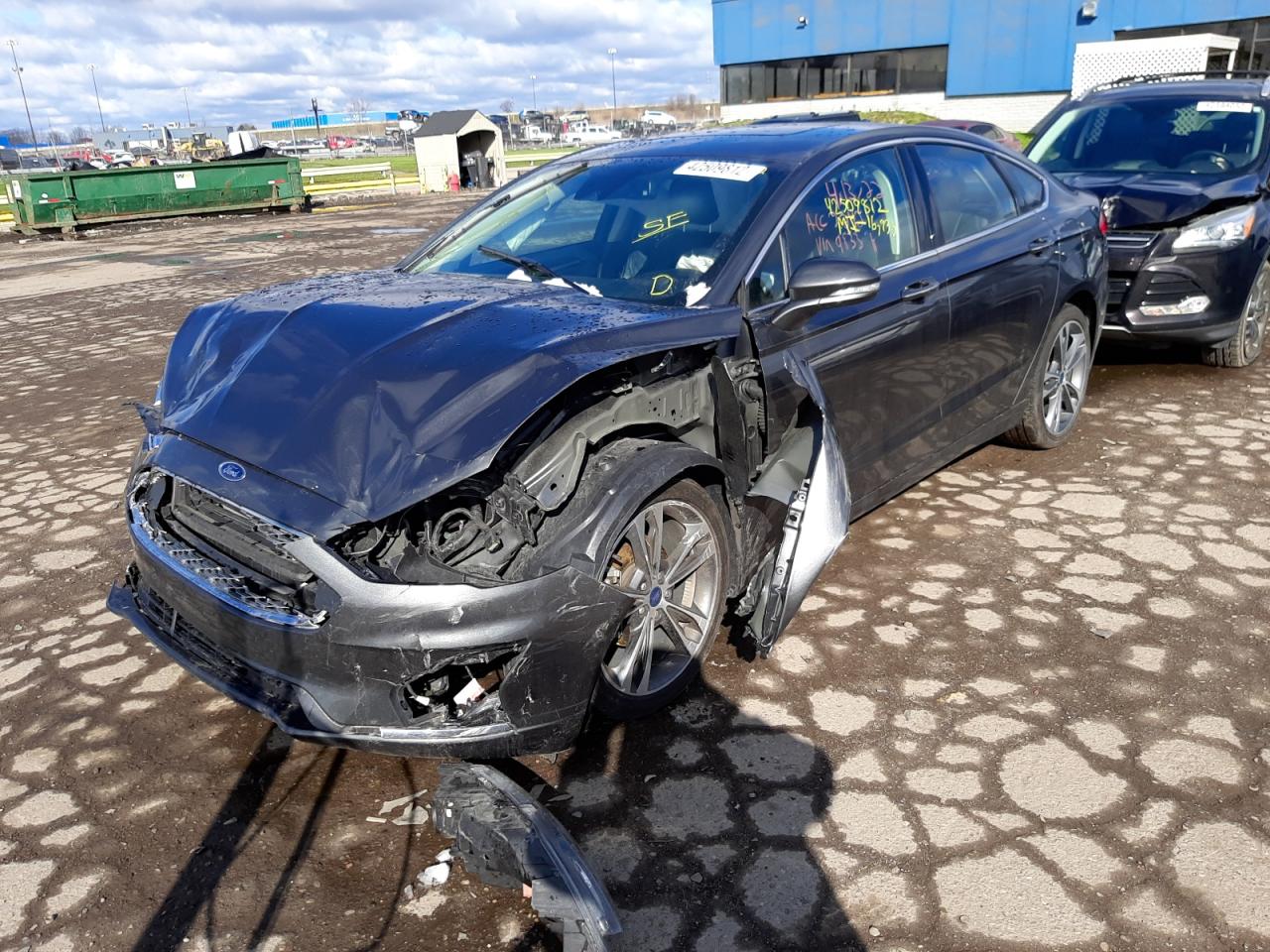 Photo 2 from auction – 2020 FORD FUSION TIT with VIN 3FA6P0D96LR179833