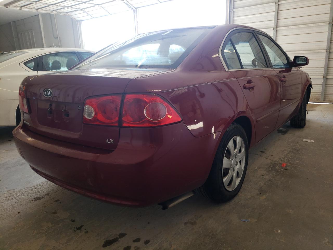 Photo 4 from auction – 2008 KIA OPTIMA with VIN KNAGE123785257651