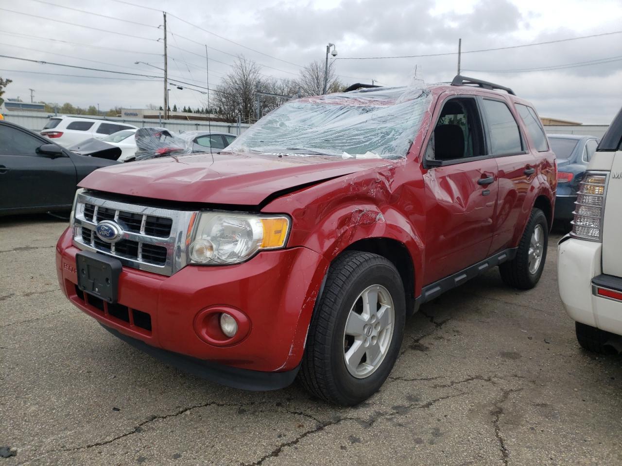 Photo 2 from auction – 2011 FORD ESCAPE XLT with VIN 1FMCU0DG1BKB83257