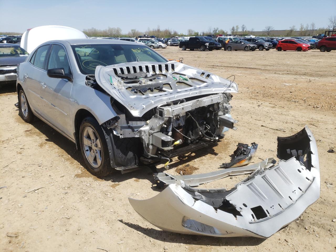 Photo 9 from auction – 2014 CHEVROLET MALIBU LS with VIN 1G11B5SLXEF272653