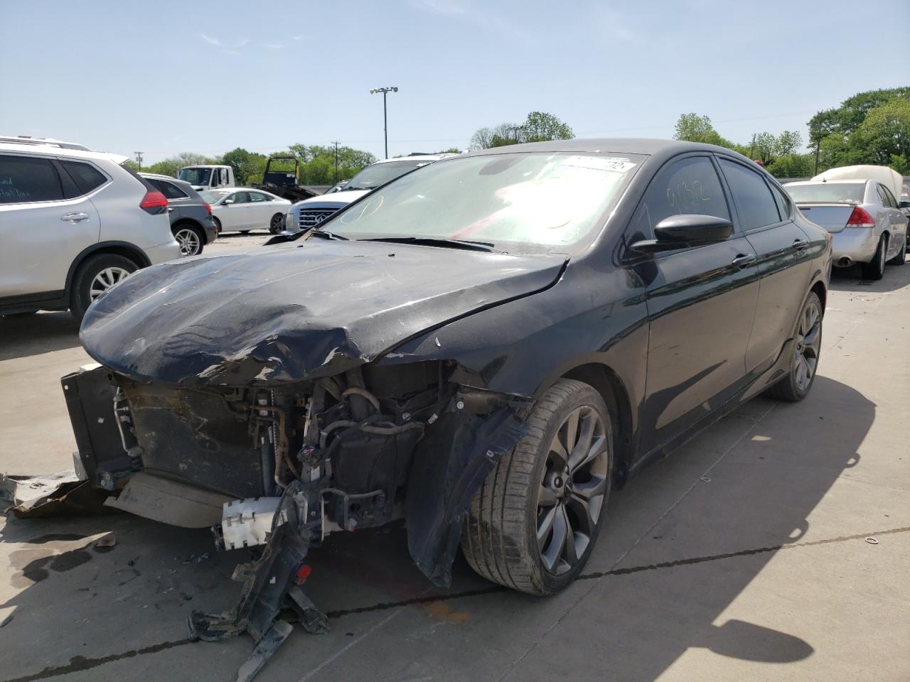 Photo 2 from auction – 2015 CHRYSLER 200 S with VIN 1C3CCCBG7FN686621