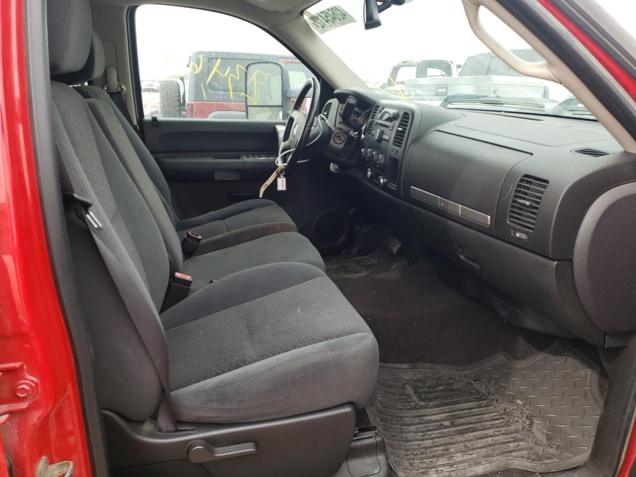 Photo 5 from auction – 2007 GMC SIERRA K25 with VIN 1GTHK23K97F561858