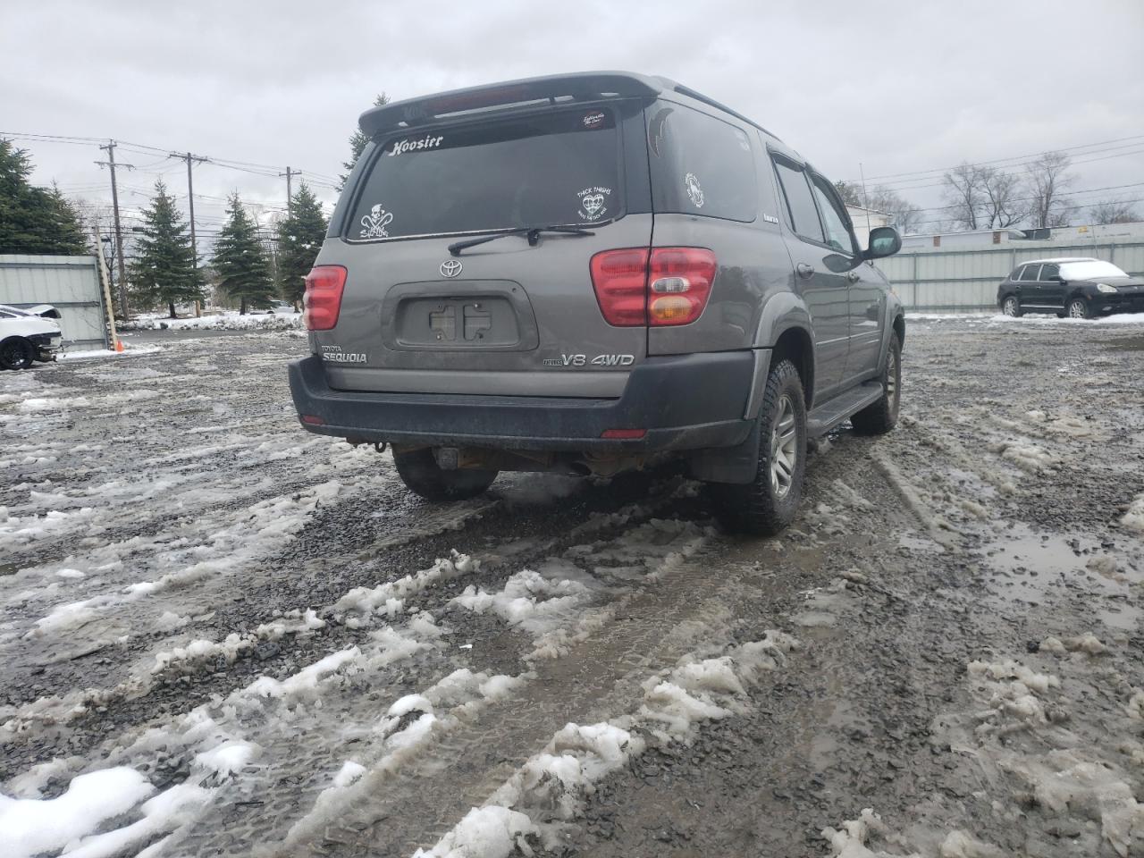 Photo 4 from auction – 2004 TOYOTA SEQUOIA LI with VIN 5TDBT48A74S221053