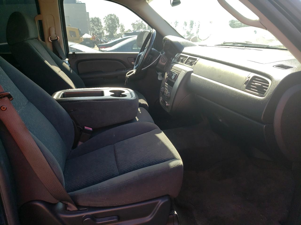 Photo 5 from auction – 2007 CHEVROLET TAHOE C150 with VIN 1GNFC13C17R265682